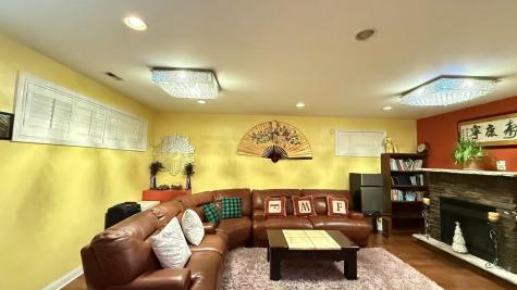 422 West 42nd Place Chicago IL 60609