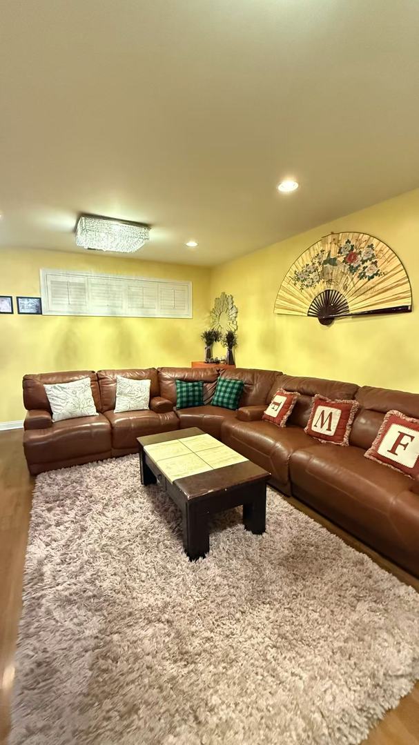 422 West 42nd Place Chicago IL 60609