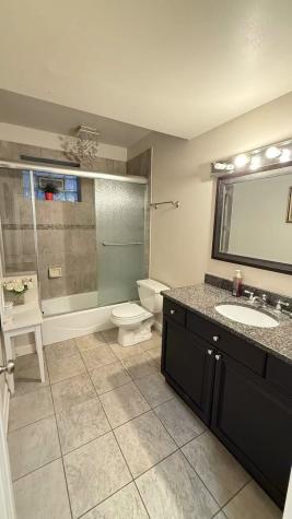 422 West 42nd Place Chicago IL 60609