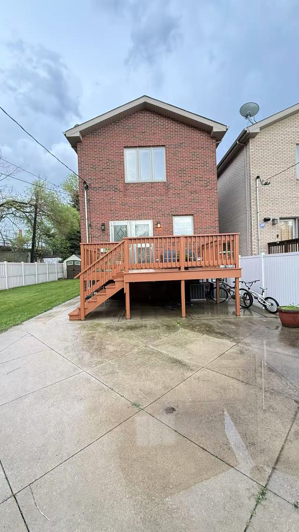 422 West 42nd Place Chicago IL 60609