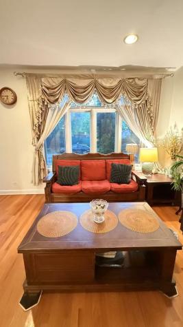 422 West 42nd Place Chicago IL 60609