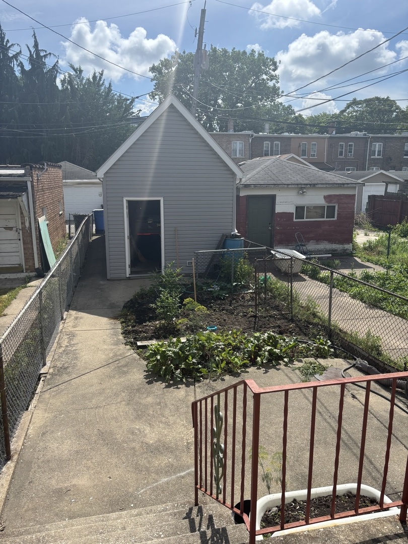 11317 South Champlain Avenue Chicago IL 60628