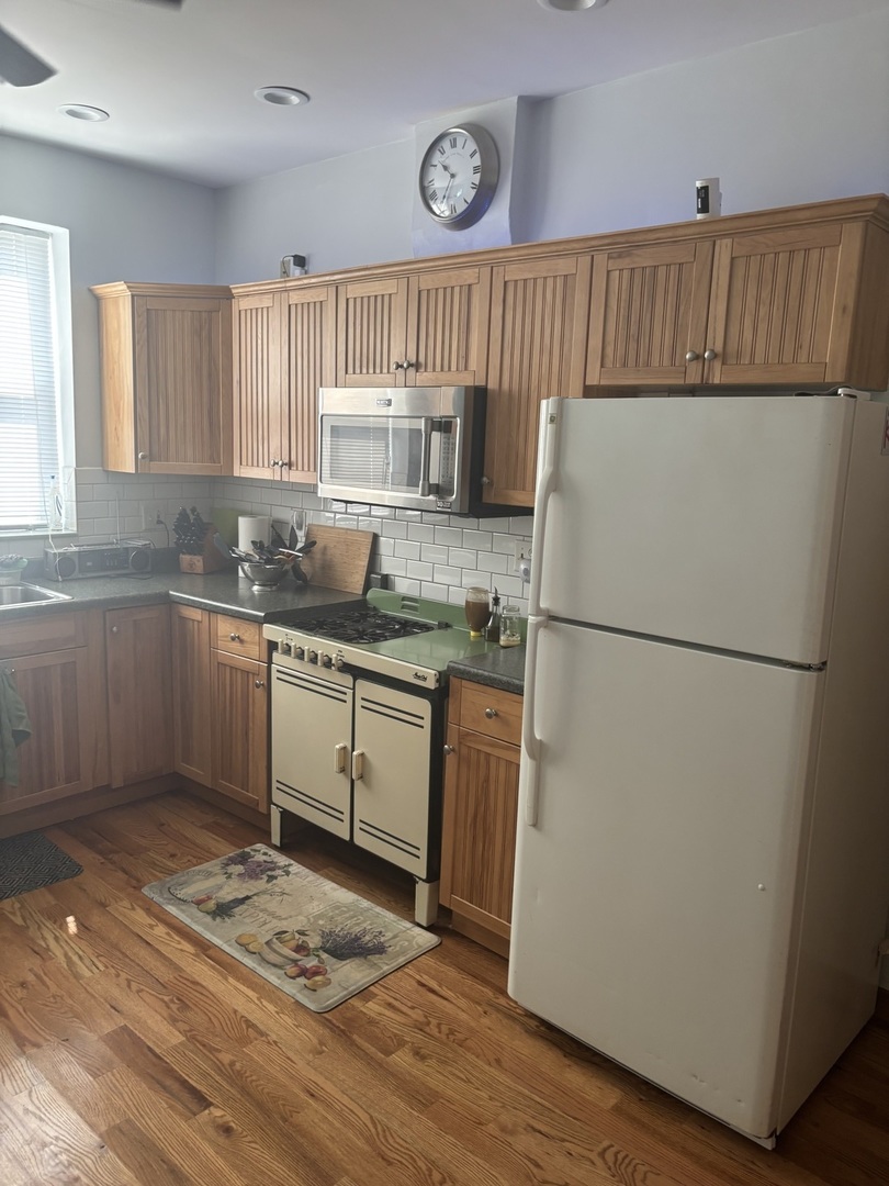 11317 South Champlain Avenue Chicago IL 60628