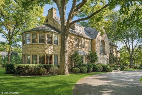 32 Woodley Road Winnetka IL 60093