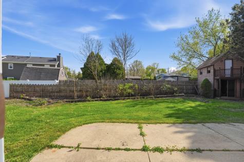 1133 Tewes Lane Beach Park IL 60099