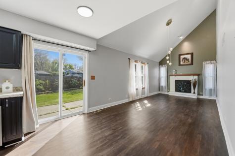 1133 Tewes Lane Beach Park IL 60099
