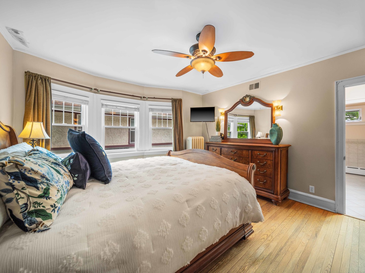 1115 Forest Avenue Wilmette IL 60091