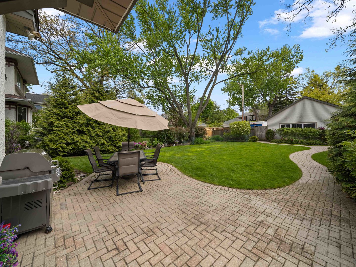 1115 Forest Avenue Wilmette IL 60091