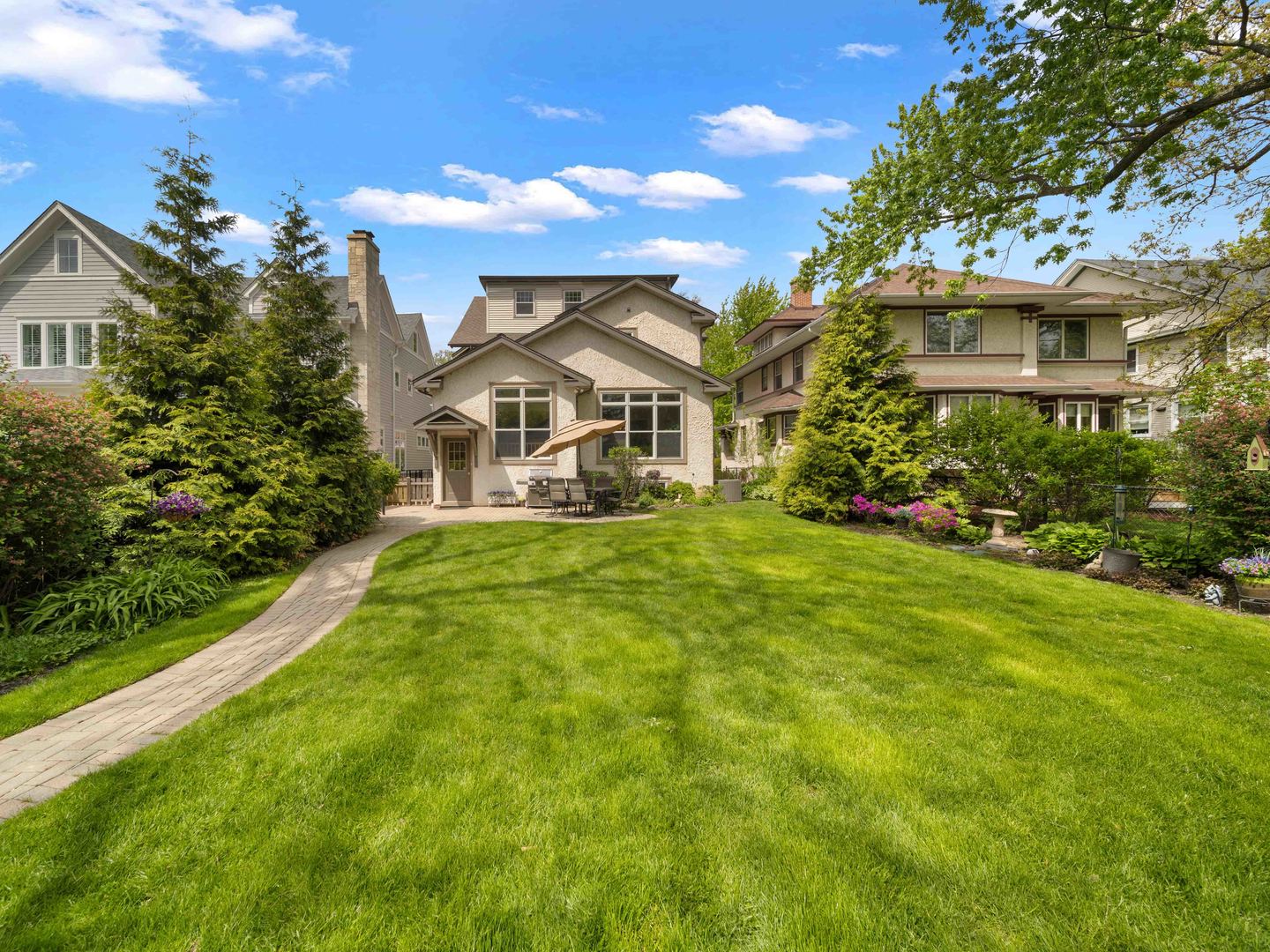1115 Forest Avenue Wilmette IL 60091