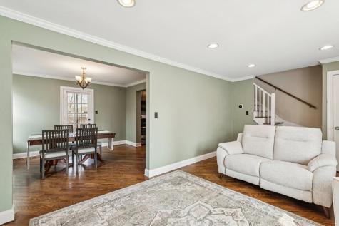 8646 Harms Road Skokie IL 60077
