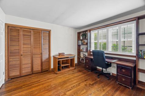 1533 North Belmont Avenue Arlington Heights IL 60004