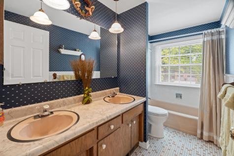 1533 North Belmont Avenue Arlington Heights IL 60004