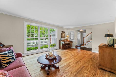 1533 North Belmont Avenue Arlington Heights IL 60004