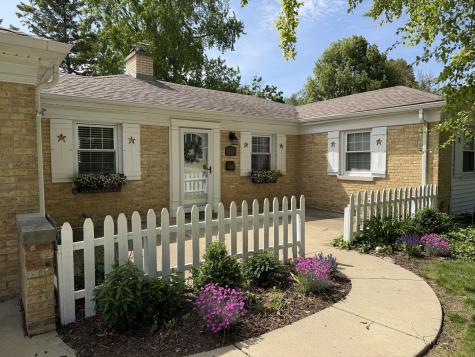 410 North Dryden Place Arlington Heights IL 60004