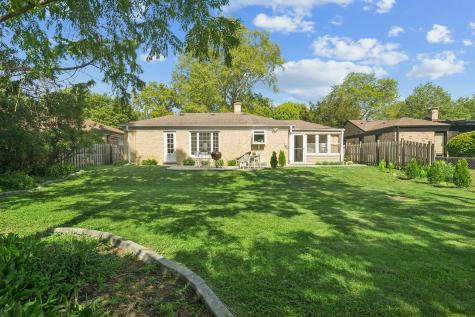 410 North Dryden Place Arlington Heights IL 60004