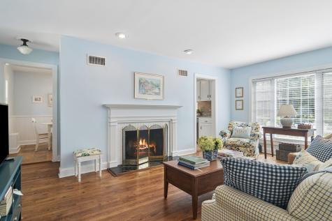 410 North Dryden Place Arlington Heights IL 60004
