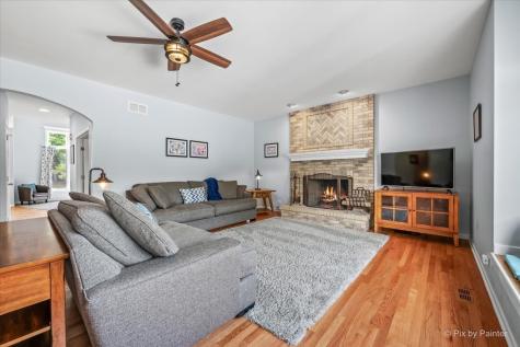 7104 Dove Way Cary IL 60013