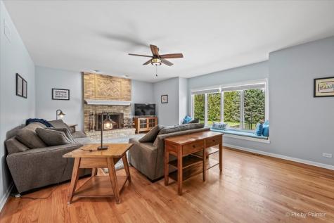 7104 Dove Way Cary IL 60013