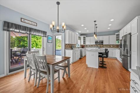 7104 Dove Way Cary IL 60013