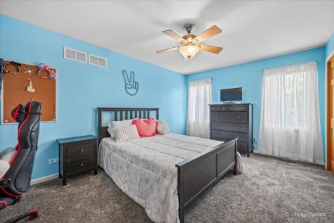 7104 Dove Way Cary IL 60013