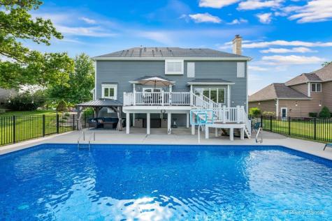 7104 Dove Way Cary IL 60013