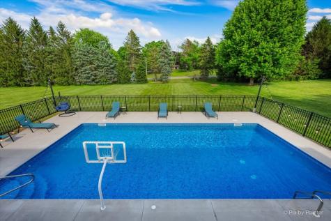 7104 Dove Way Cary IL 60013