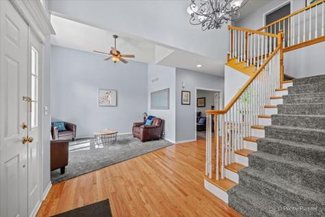 7104 Dove Way Cary IL 60013