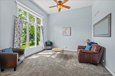 7104 Dove Way Cary IL 60013