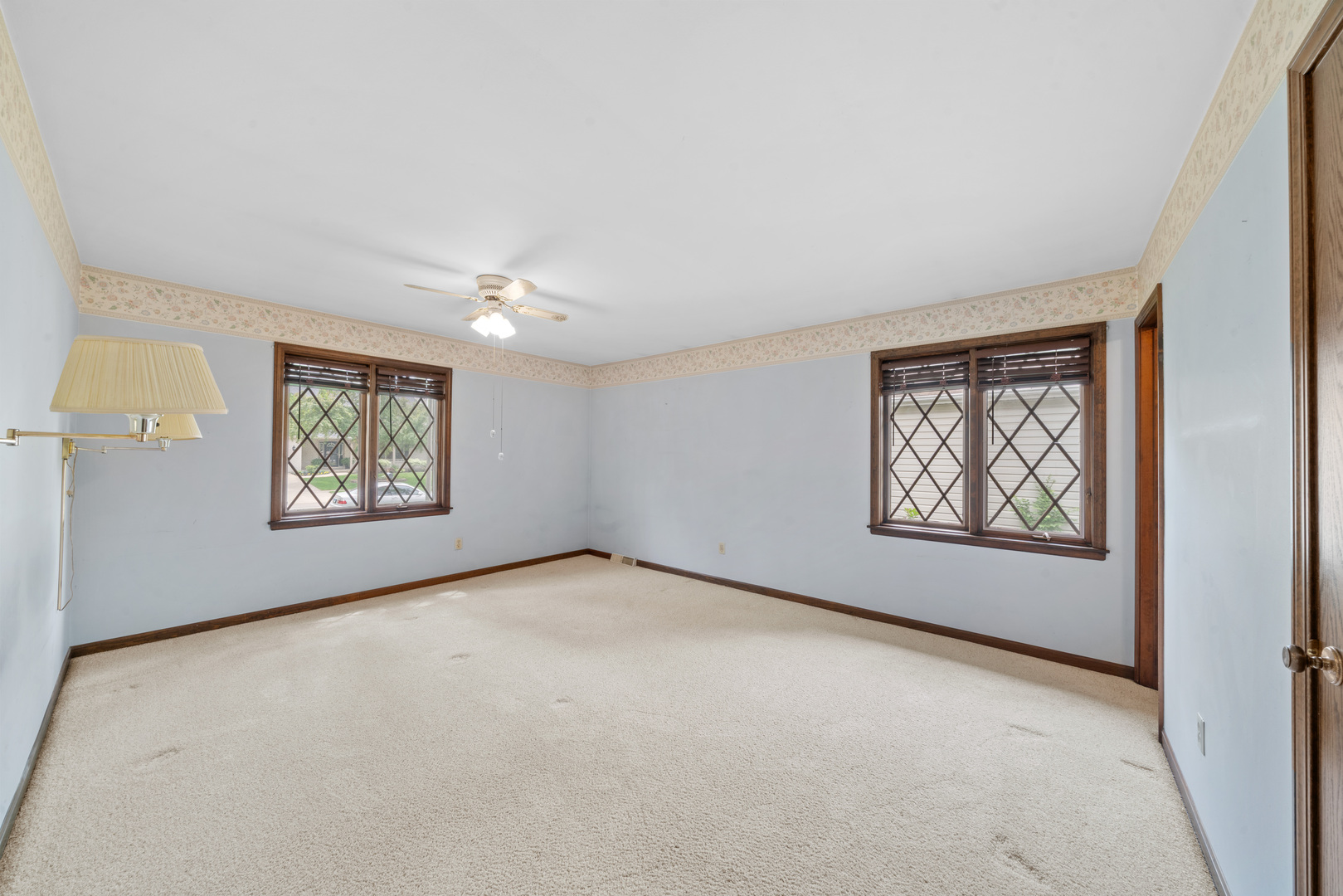 2445 Coach And Surrey Lane Aurora IL 60506