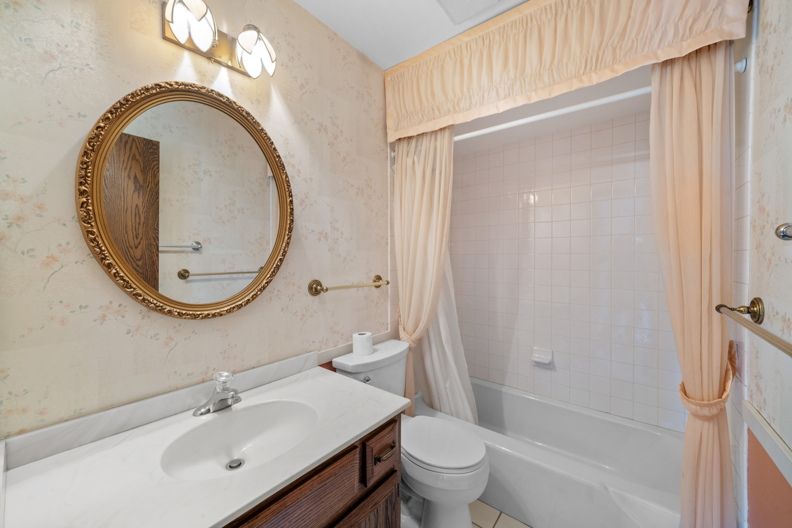 2445 Coach And Surrey Lane Aurora IL 60506