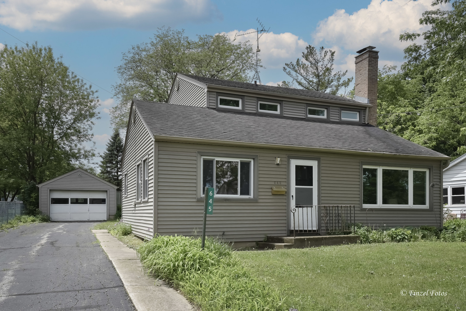645 Pleasant Street Woodstock IL 60098