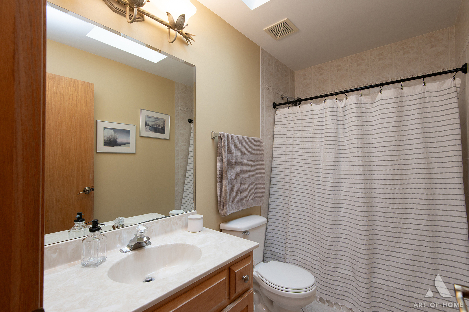 571 North Veterans Parkway Addison IL 60101
