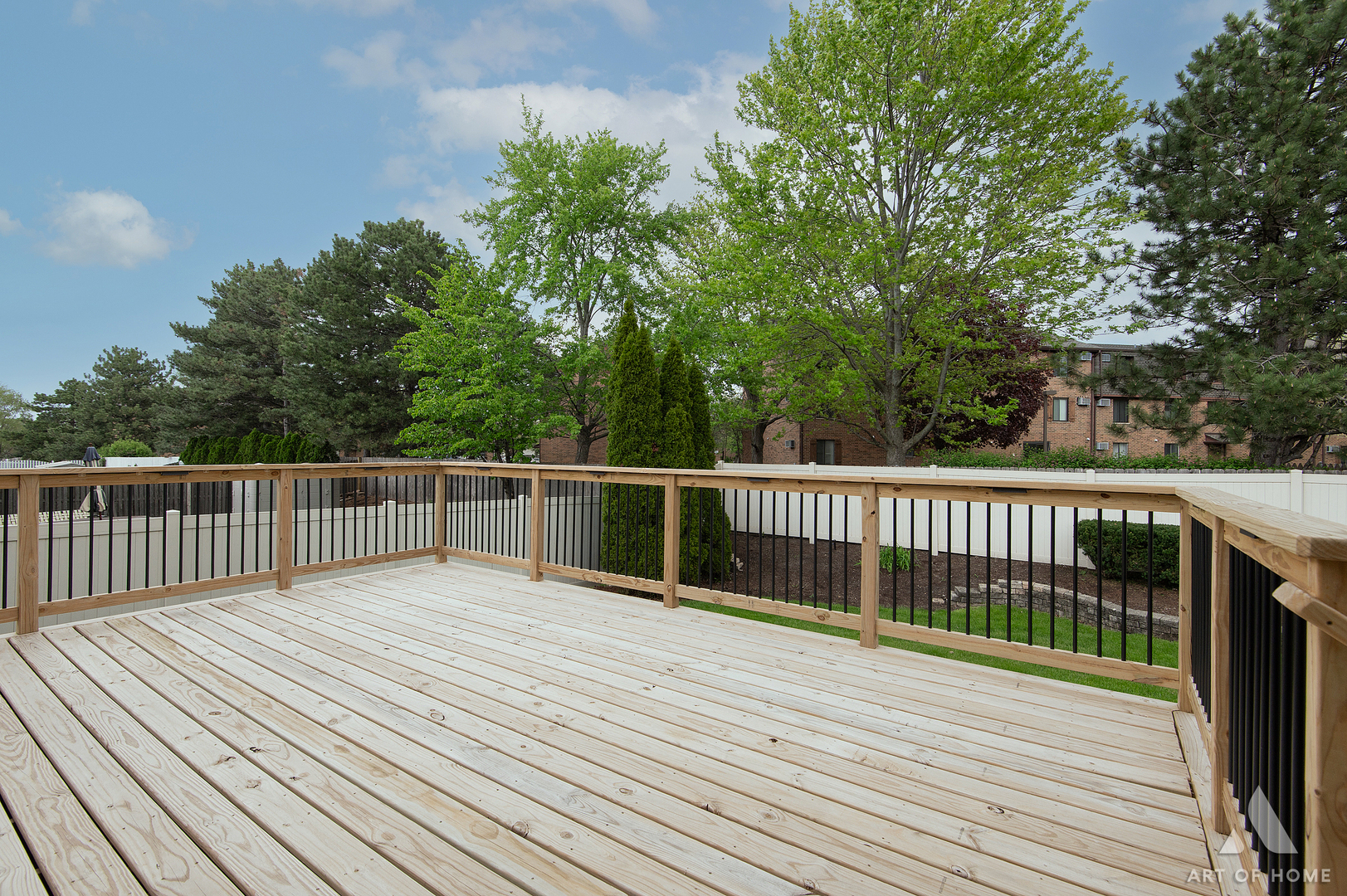 571 North Veterans Parkway Addison IL 60101