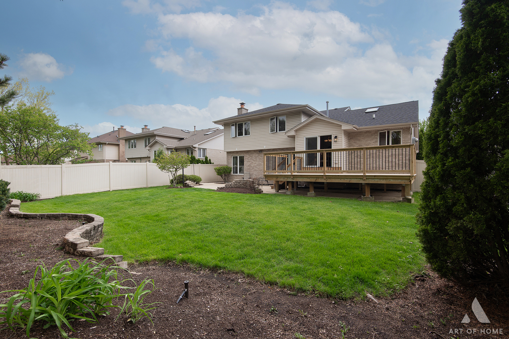 571 North Veterans Parkway Addison IL 60101