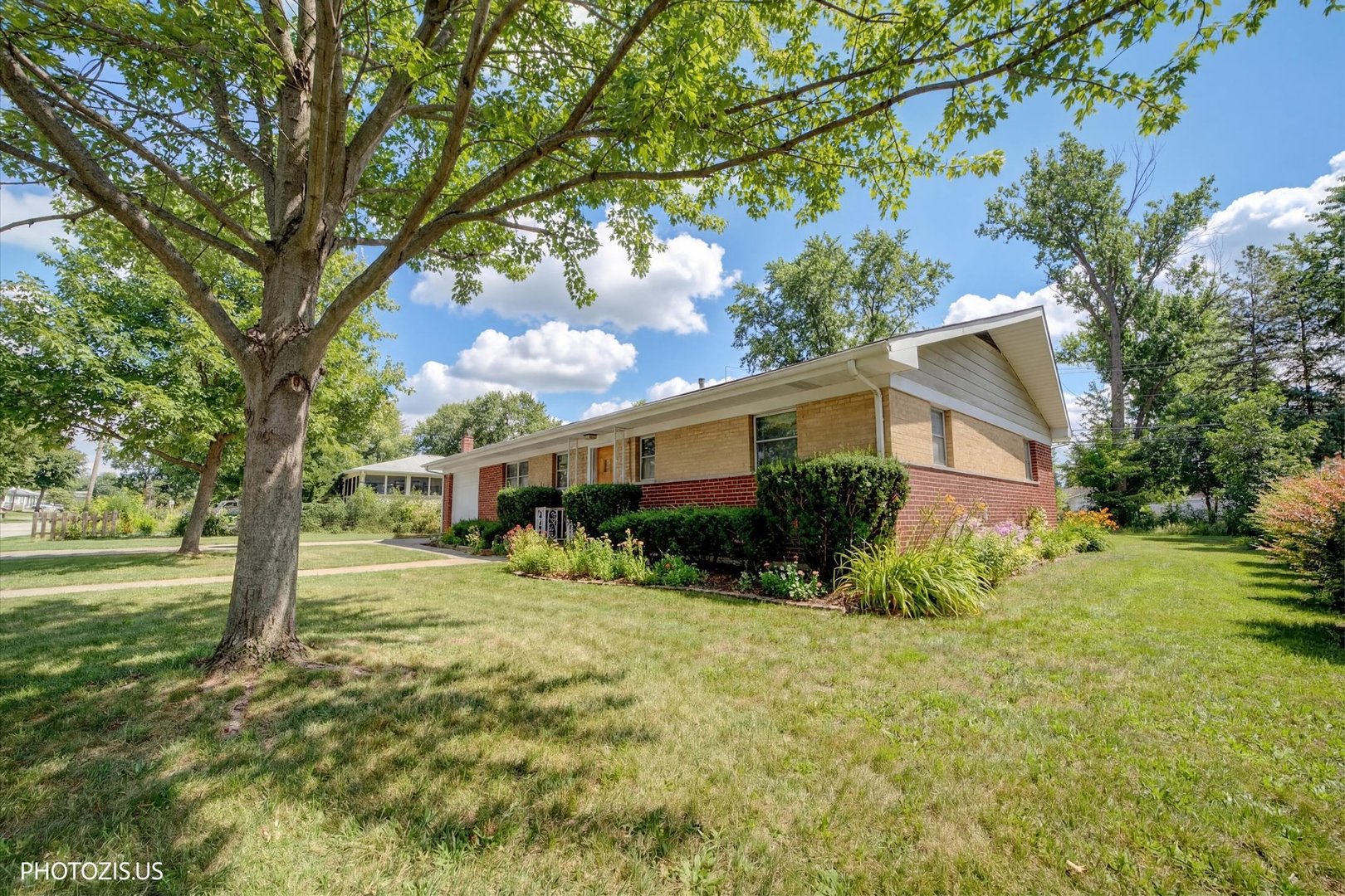 4707 Fairview Avenue Downers Grove IL 60515