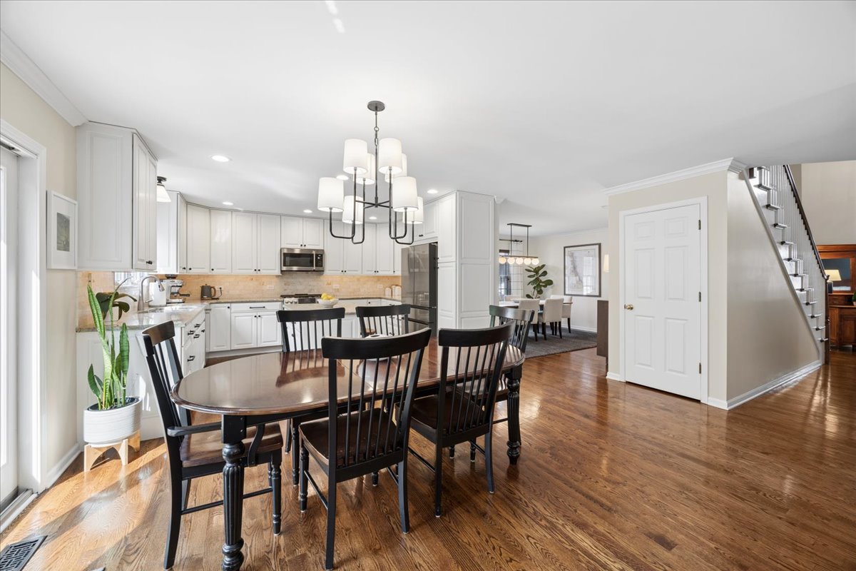 749 Summit Street Downers Grove IL 60515