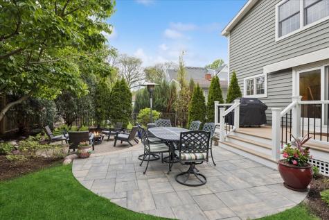749 Summit Street Downers Grove IL 60515