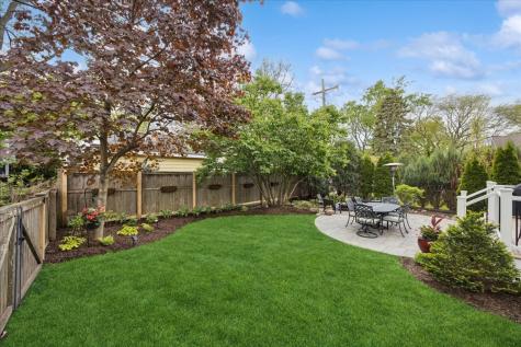 749 Summit Street Downers Grove IL 60515