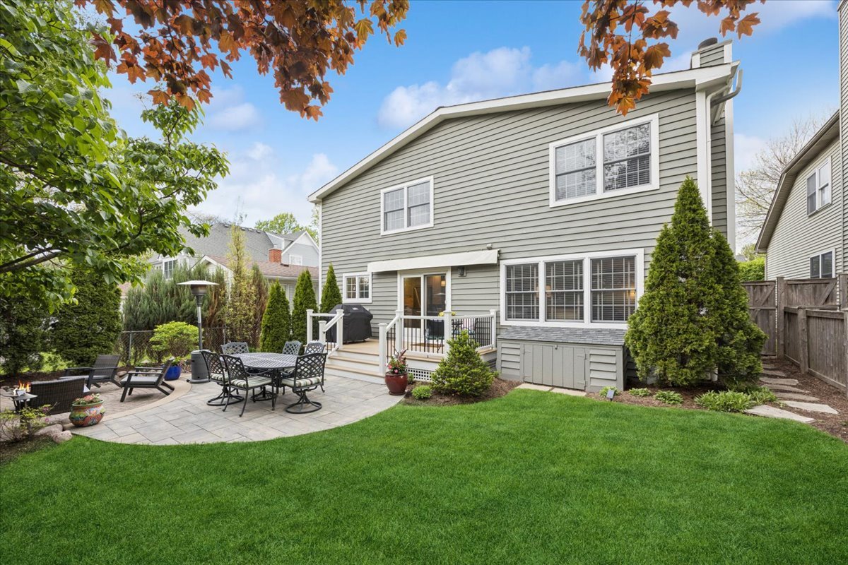 749 Summit Street Downers Grove IL 60515