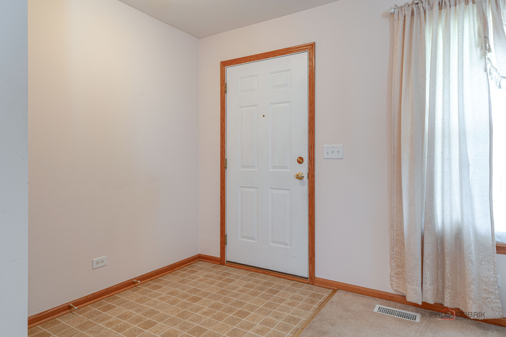 1094 Holly Drive Antioch IL 60002