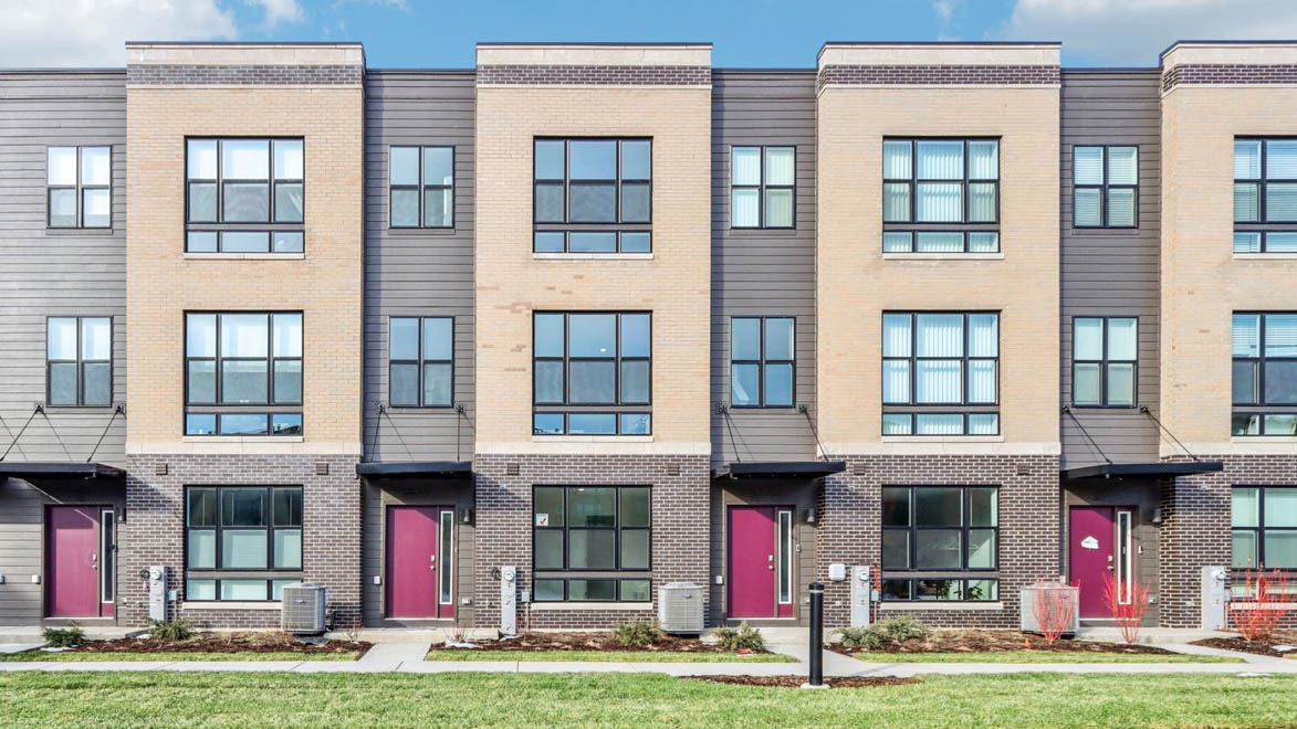 385 Summit Circle Lombard IL 60148
