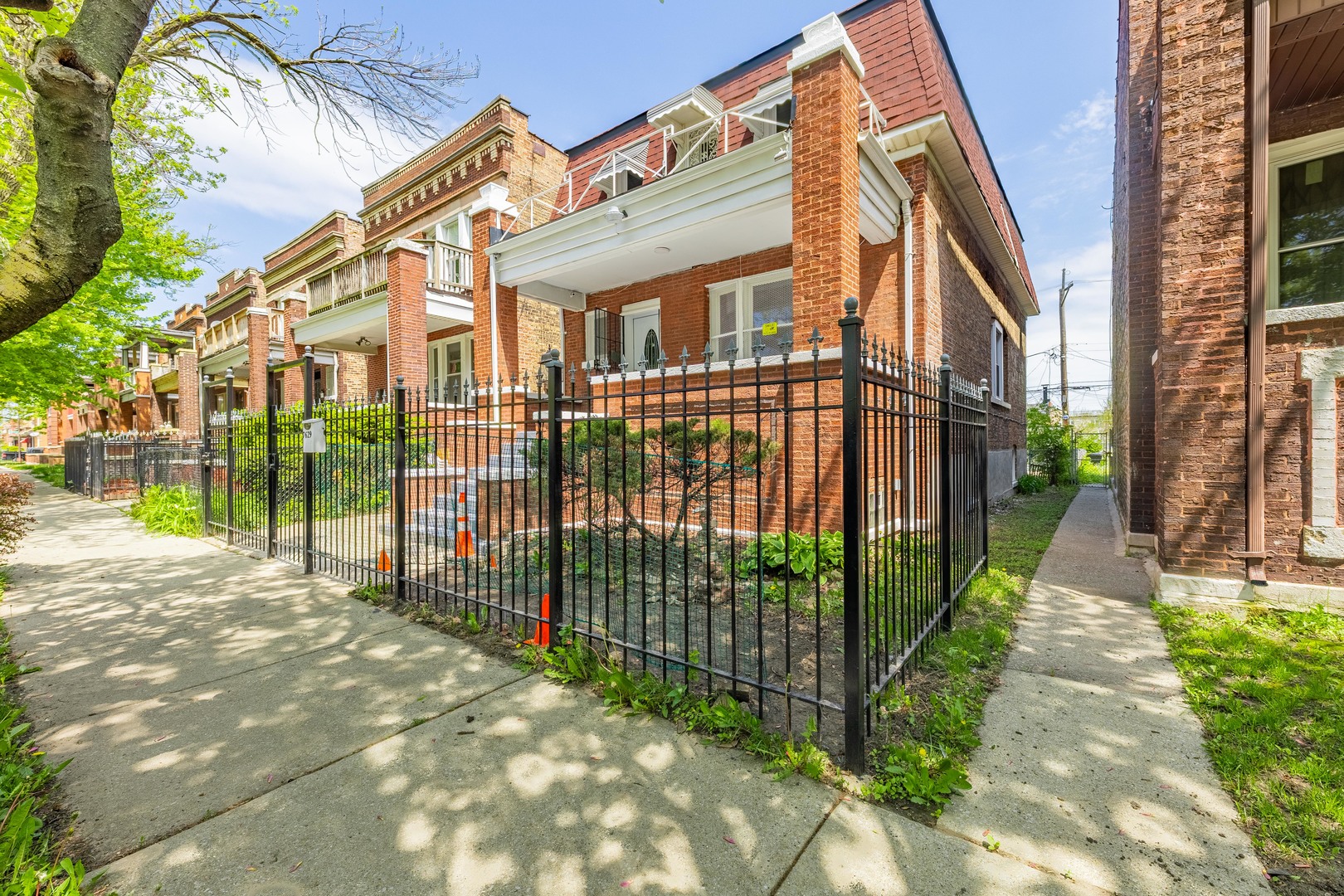 7629 South Green Street Chicago IL 60620