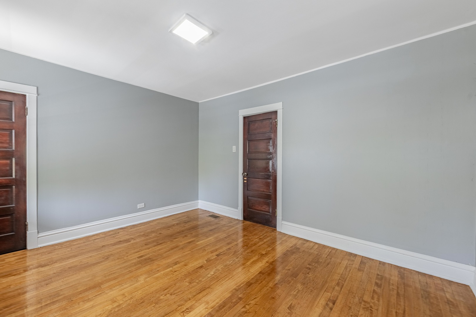 7629 South Green Street Chicago IL 60620