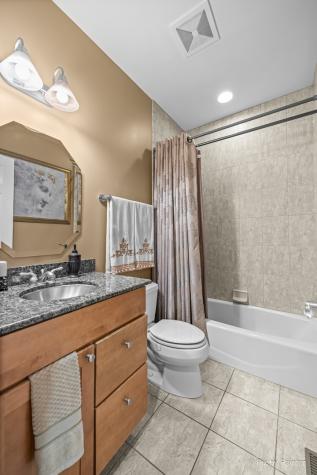 298 Cara Lane Wood Dale IL 60191