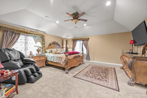 298 Cara Lane Wood Dale IL 60191