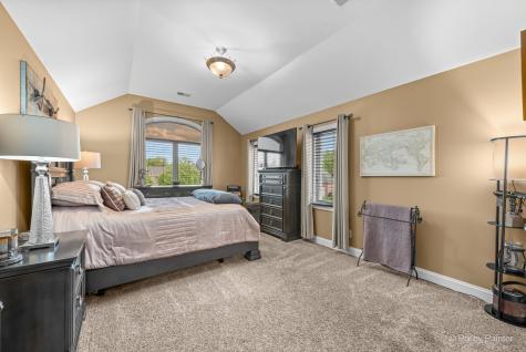 298 Cara Lane Wood Dale IL 60191