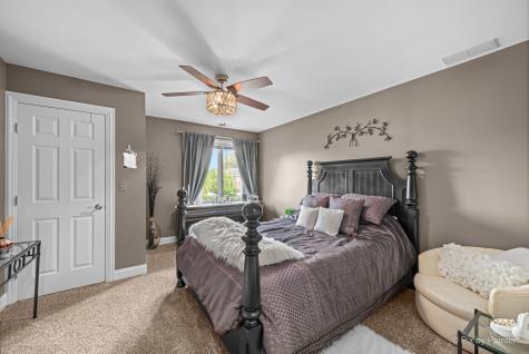 298 Cara Lane Wood Dale IL 60191