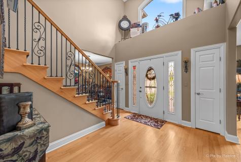 298 Cara Lane Wood Dale IL 60191