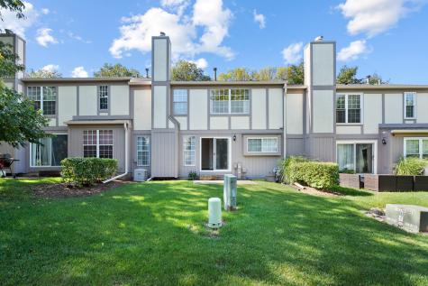 1404 West Sapphire Drive Hoffman Estates IL 60192