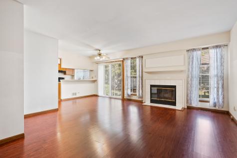 1404 West Sapphire Drive Hoffman Estates IL 60192